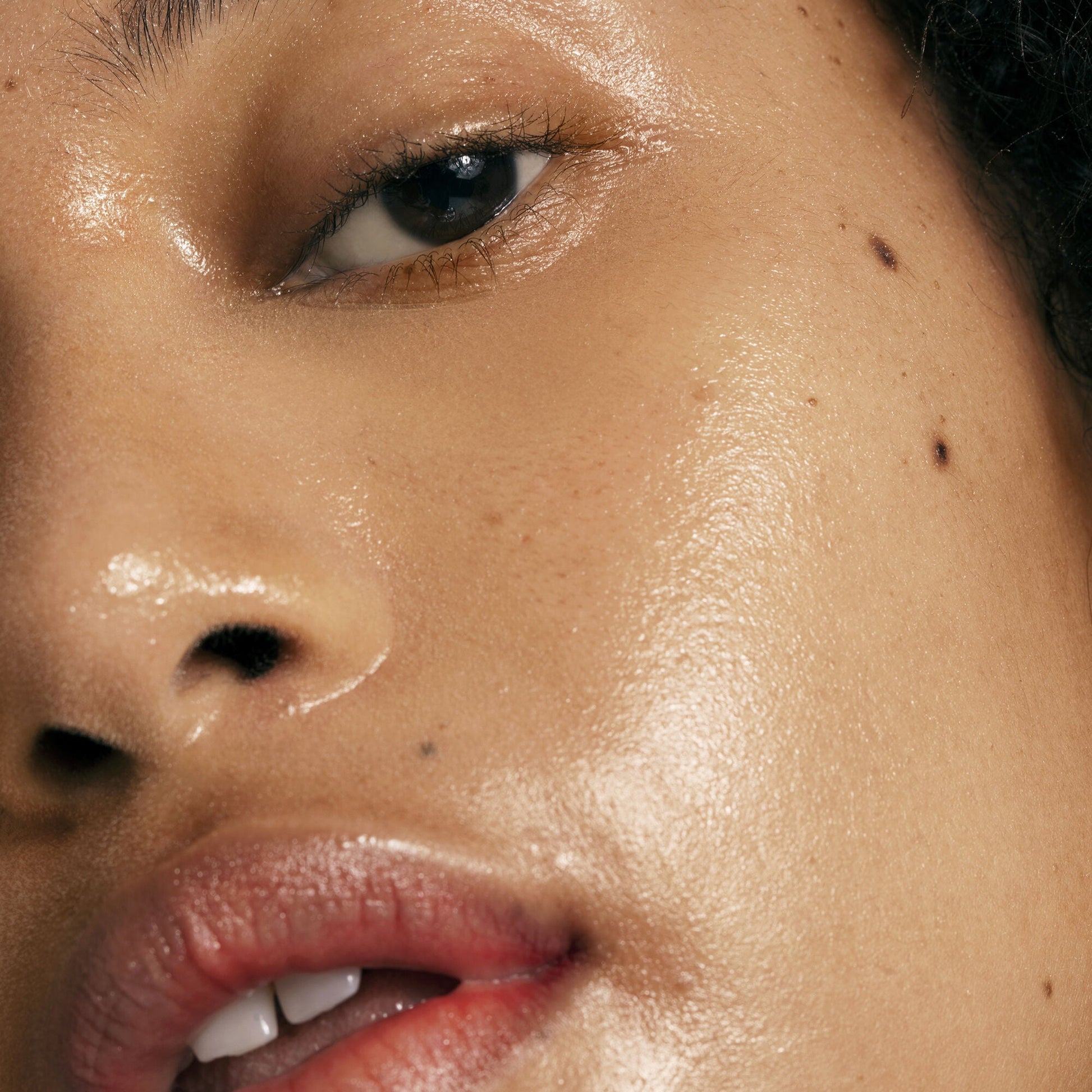 pure-skin-toner-x6 0122_Elf-Pure_Cindy_002_IGF.jpg