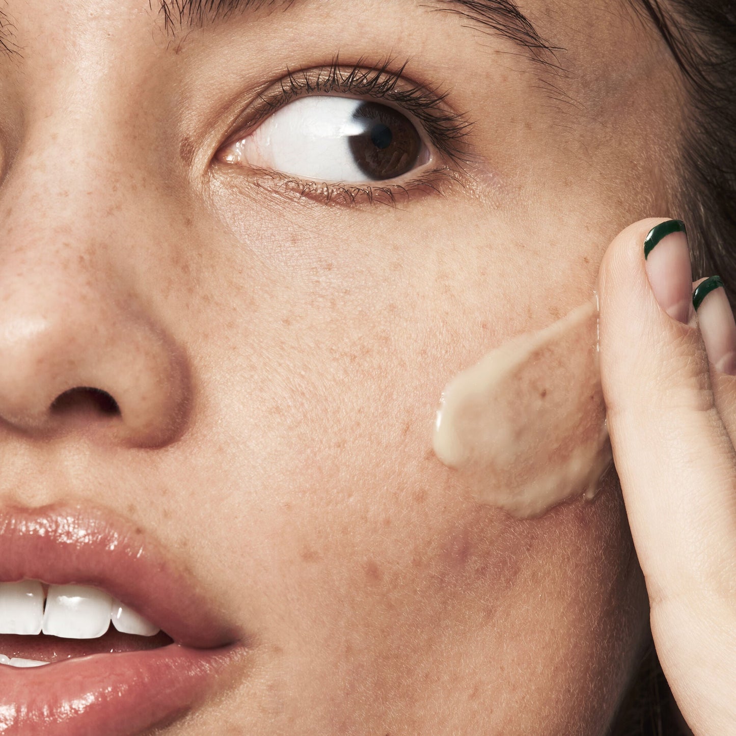 blemish-breakthrough-acne-calming-water-cream-m7 021522_Isabella_Acne_After_0462_FINAL_IGF_9e5f70b6-f47c-4bf3-9a7f-a9f223867f61.jpg