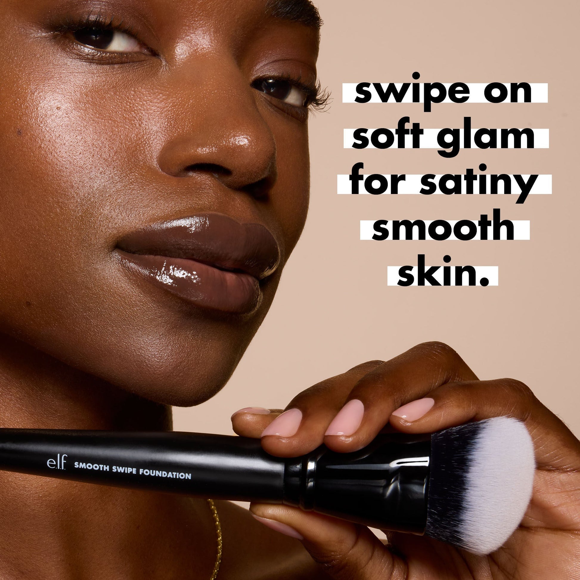 smooth-swipe-foundation-brush-s3 0925_EDUCATION_SMOOTHSWIPEFOUNDATIONBRUSH_PAIRING_20FOUNDATION_20_20BRUSH_20OPTION2.jpg