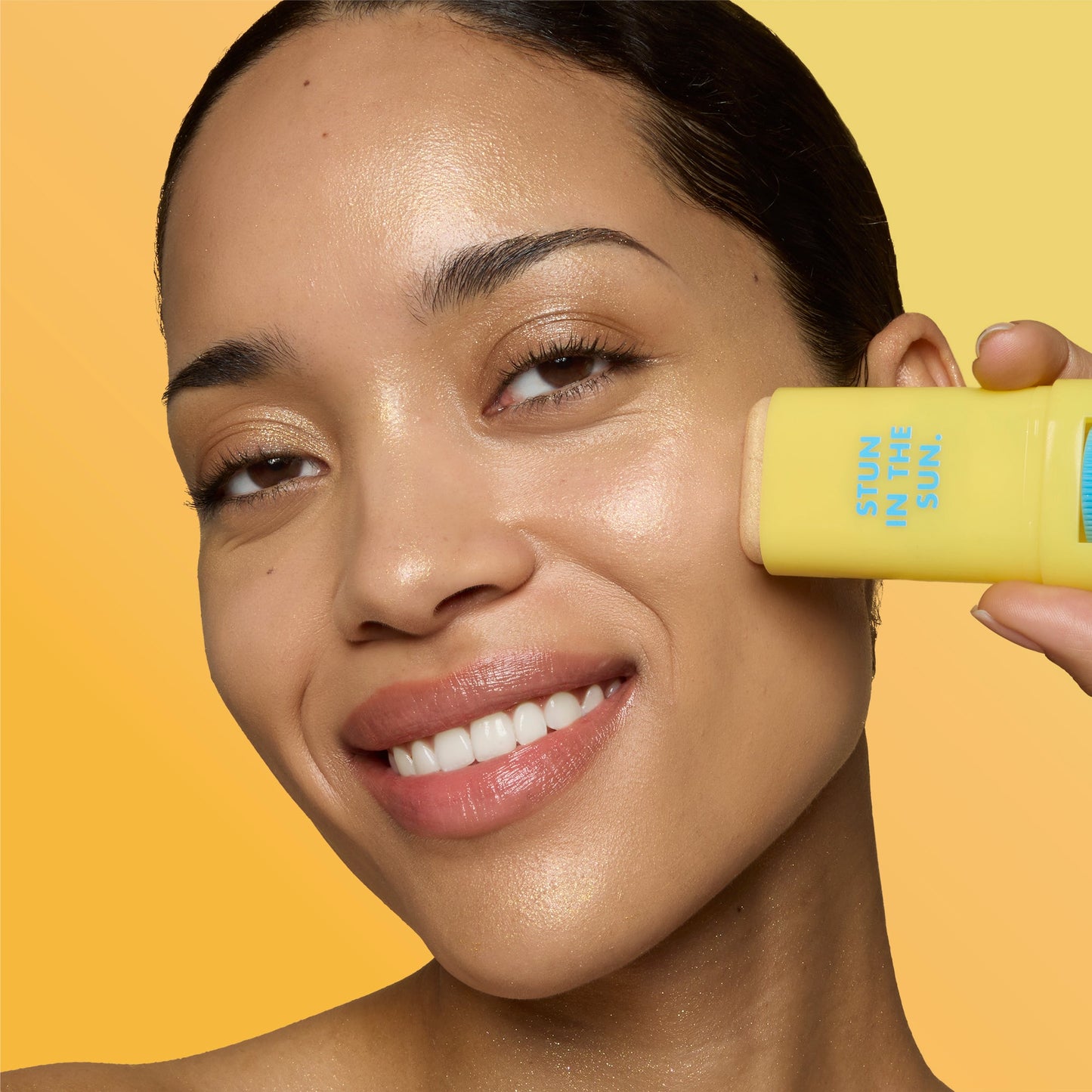 suntouchable-invisi-stick-spf-50-glitz-m4 57109_SUNTOUCHABLES_INVISI_STICK_CELINE_0221_V5.jpg