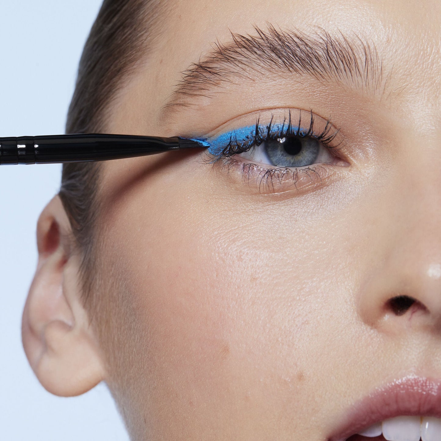 wing-it-liner-brush-g9 84091_Winged_Eyeliner_Brushy.jpg