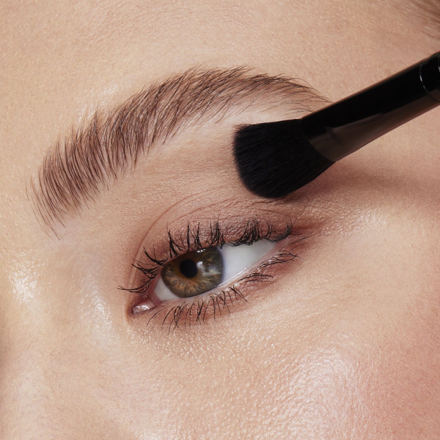 full-face-and-eye-makeup-brush-set-with-travel-case-o3 84674_FULL_FACE_EYE_BRUSH_SET_BLENDING_EYE_BRUSH_CARI_0137.jpg